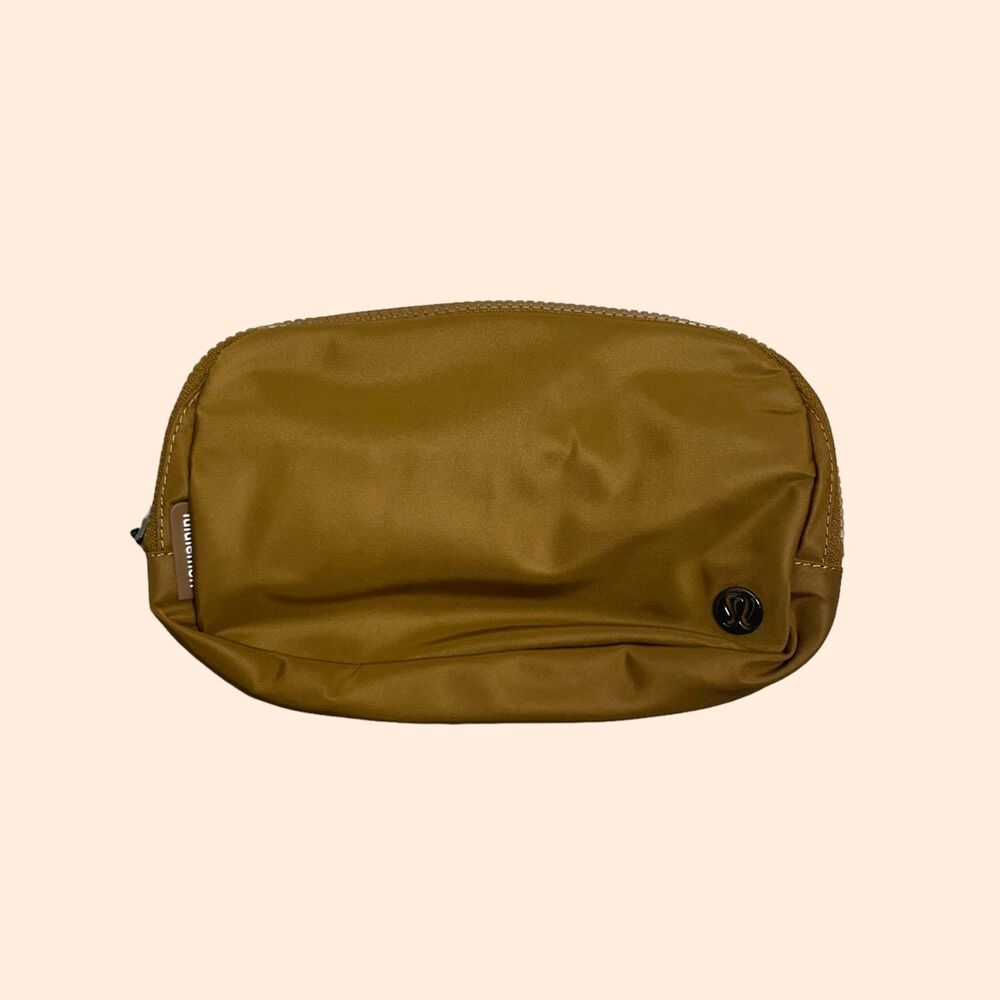Lululemon Everywhere Belt Bag Burnt Caramel